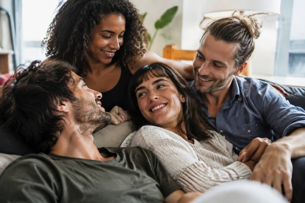Non-monogamie éthique : principes, règles et conseils pour des relations épanouissantes